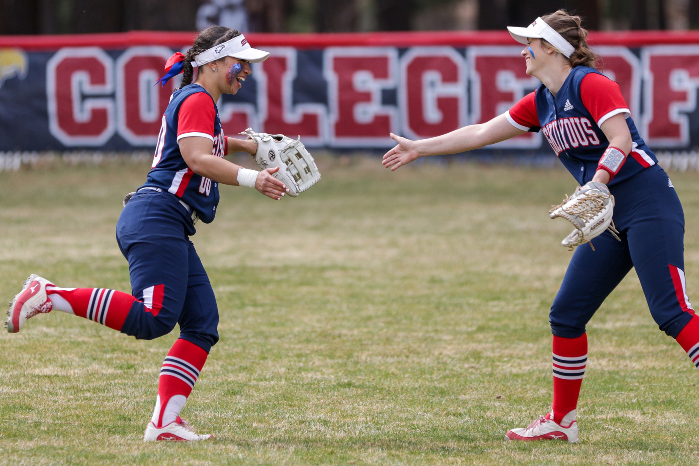 Eagle Softball Starts Fast in Conference